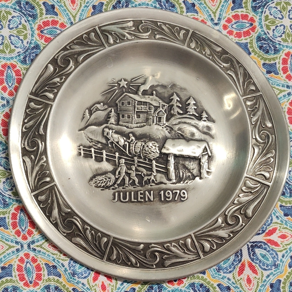 Decorative Silver Plate with Scenic Design